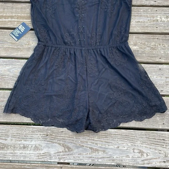 Lacey Black Romper by Express - Picture 15 of 16